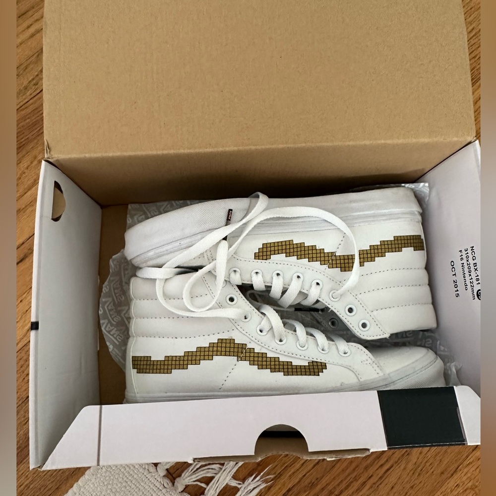 Vans x Nintendo SUPER Limited Edition Sk8-Hi Sneakers